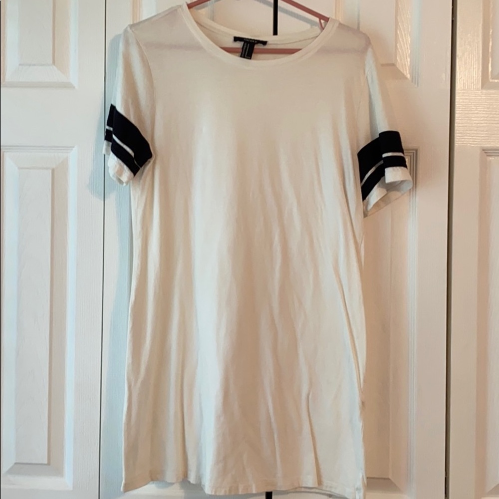 FOREVER 21 TSHIRT DRESS